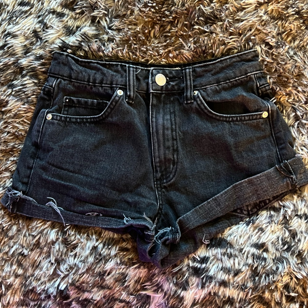 black distressed garage shorts